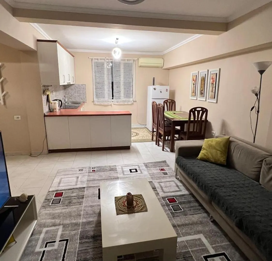 Bright & Roomy Center Tiran Arnavutluk